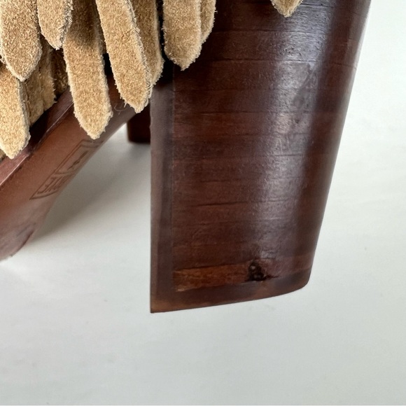 FRYE LLana Beige Suede Fringed Cowboy Western Style Pull On Ankle Boots Sz 7 B - Picture 11 of 13